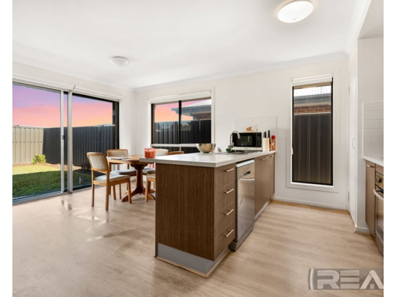 8 Myrta Avenue, Andrews Farm SA 5114