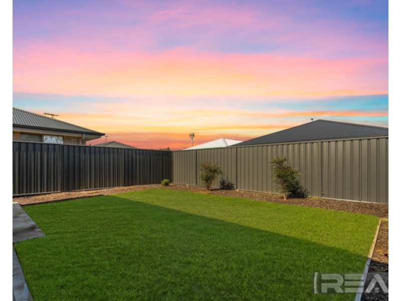 8 Myrta Avenue, Andrews Farm SA 5114