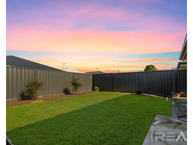 8 Myrta Avenue, Andrews Farm SA 5114