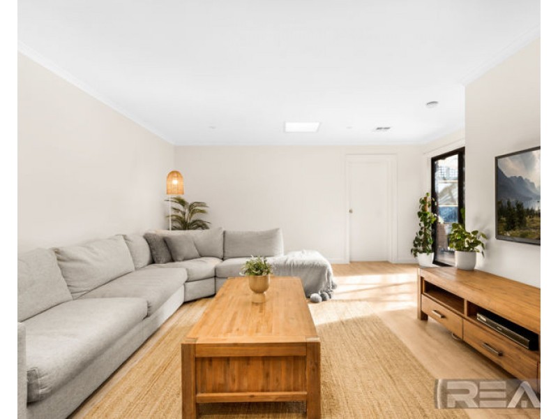 11 Crouchen Court, Wynn Vale SA 5127