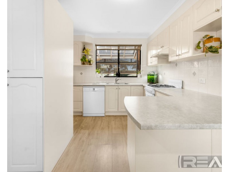 11 Crouchen Court, Wynn Vale SA 5127