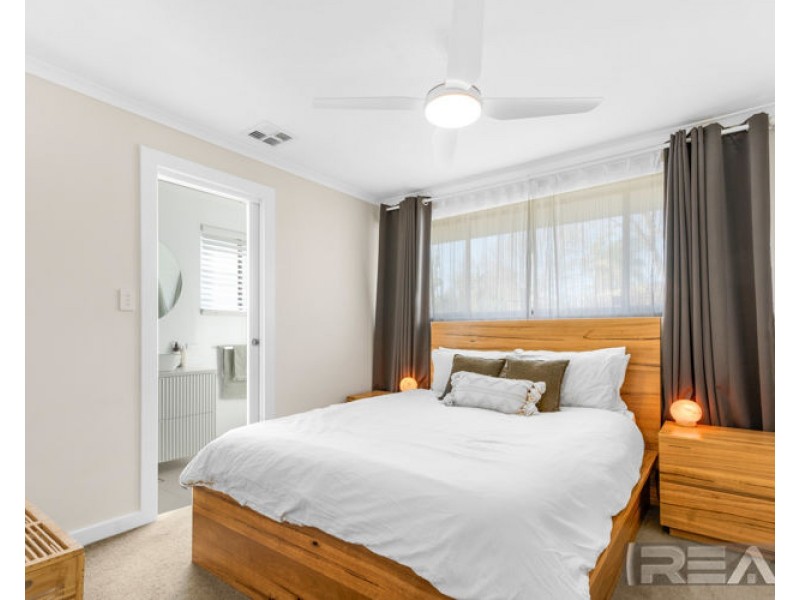 11 Crouchen Court, Wynn Vale SA 5127