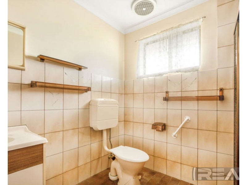 15 Alabar Crescent, Globe Derby Park SA 5110