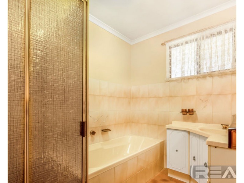 15 Alabar Crescent, Globe Derby Park SA 5110