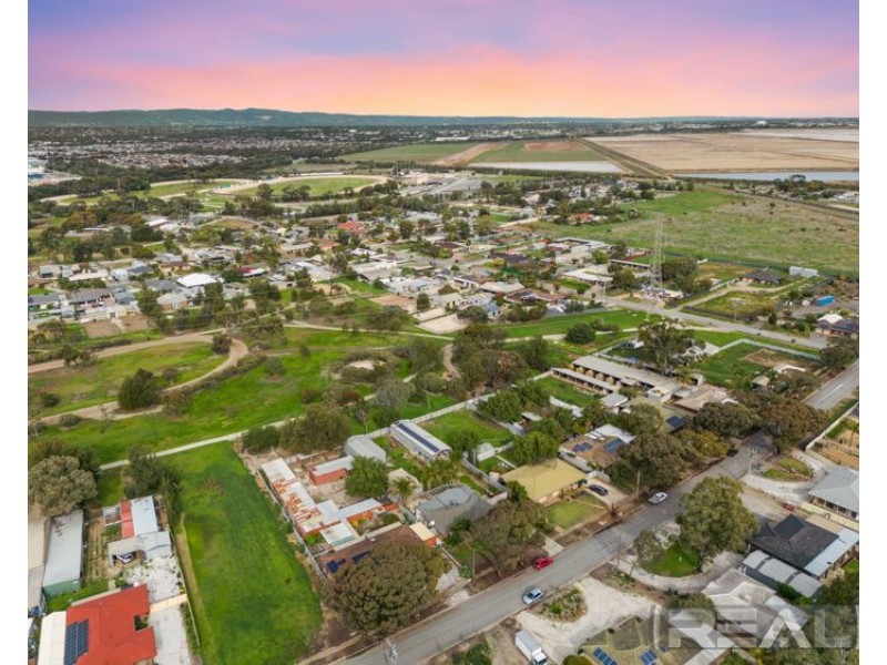 15 Alabar Crescent, Globe Derby Park SA 5110