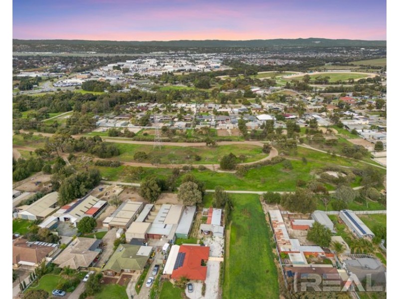 15 Alabar Crescent, Globe Derby Park SA 5110
