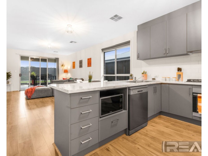 14 Robertson Street, Evanston Gardens SA 5116