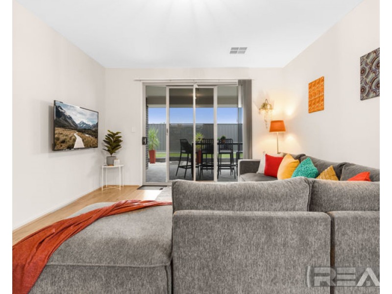 14 Robertson Street, Evanston Gardens SA 5116