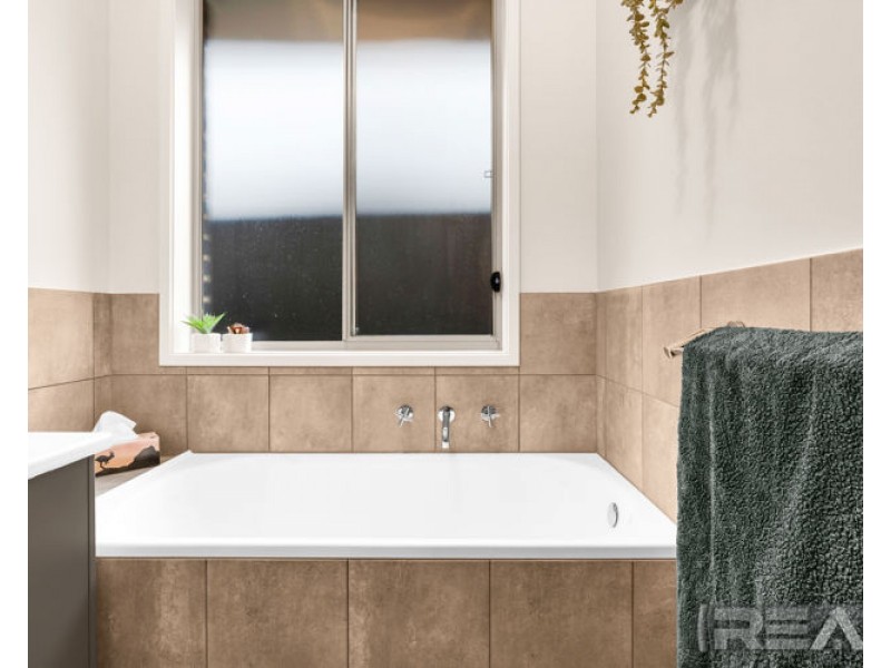 14 Robertson Street, Evanston Gardens SA 5116