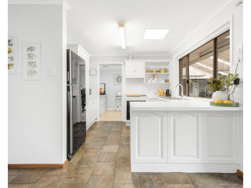 24 Grandview Drive, Hillbank SA 5112