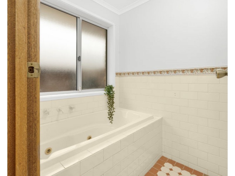 24 Grandview Drive, Hillbank SA 5112