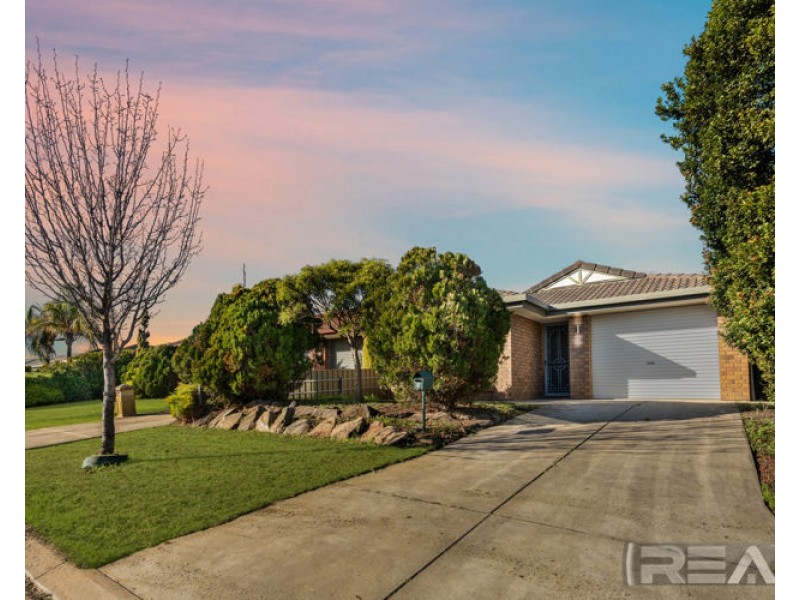 5 Giradof Street, Paralowie SA 5108