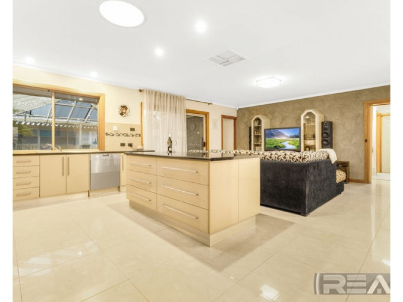 7 Carriage Way, Gulfview Heights SA 5096