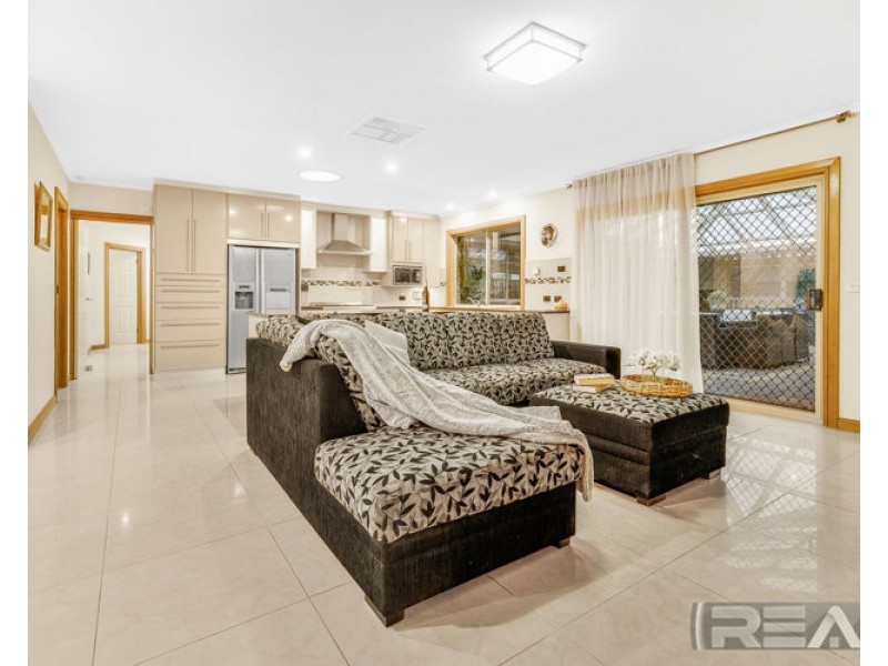 7 Carriage Way, Gulfview Heights SA 5096