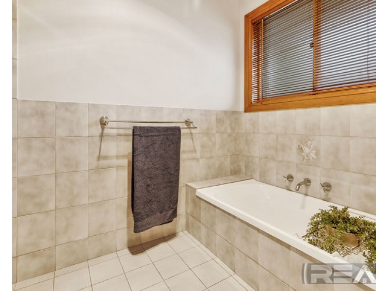 7 Carriage Way, Gulfview Heights SA 5096