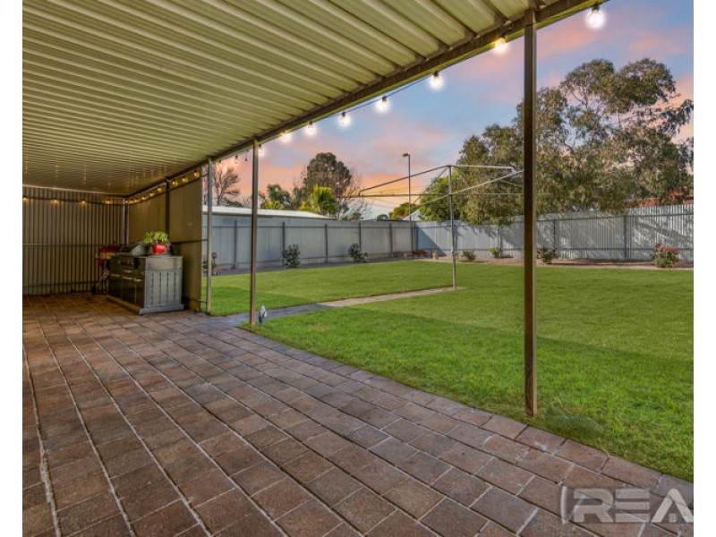 30 Barrington Road, Elizabeth Downs SA 5113