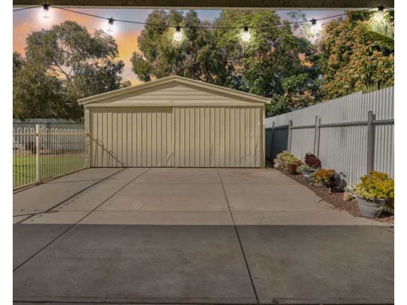 30 Barrington Road, Elizabeth Downs SA 5113