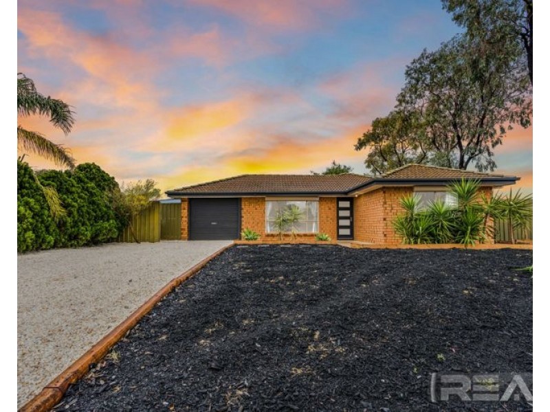 43 President Avenue, Andrews Farm SA 5114