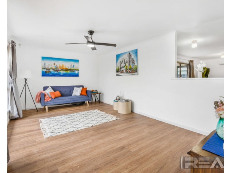 43 President Avenue, Andrews Farm SA 5114