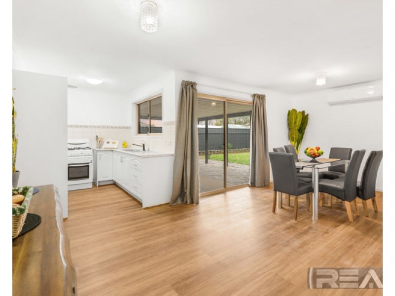 43 President Avenue, Andrews Farm SA 5114