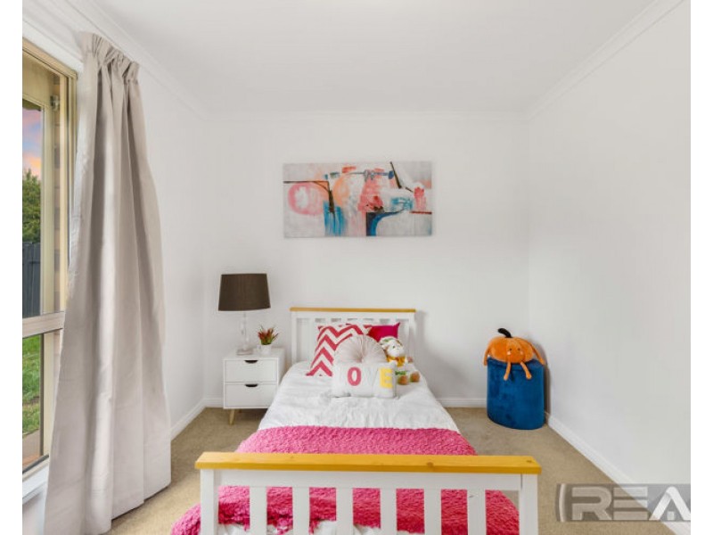 43 President Avenue, Andrews Farm SA 5114