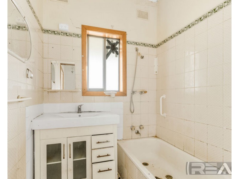 32 Hewitt Road, Elizabeth South SA 5112