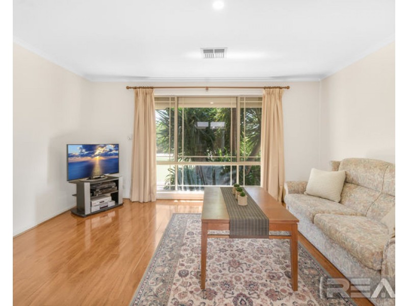 25 Rochester Drive, Salisbury Heights SA 5109
