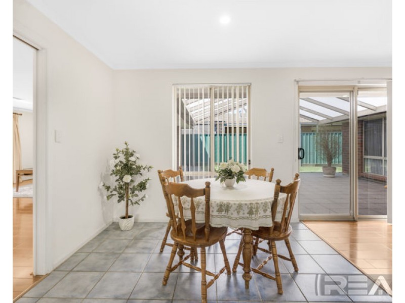 25 Rochester Drive, Salisbury Heights SA 5109