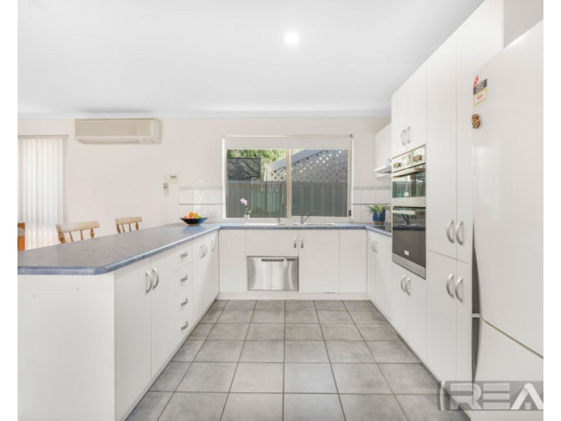 25 Rochester Drive, Salisbury Heights SA 5109