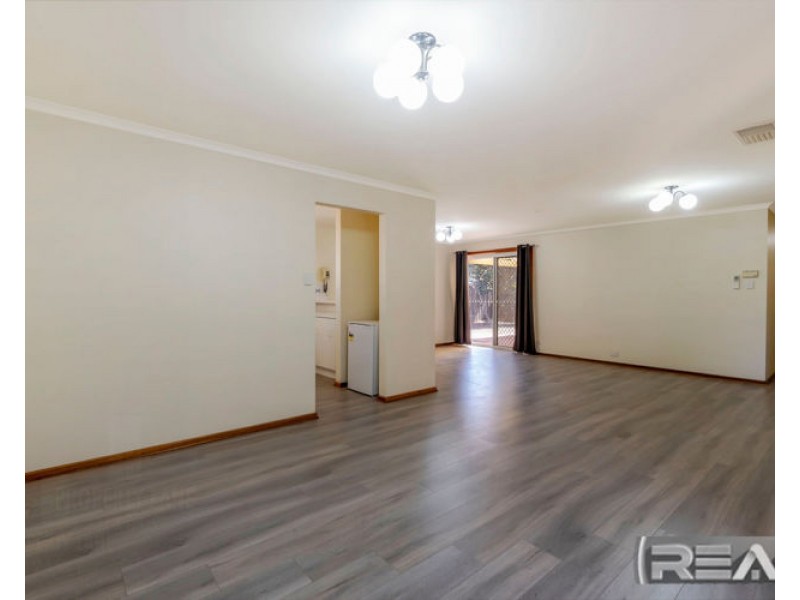4 Sunshine Place, Blakeview SA 5114