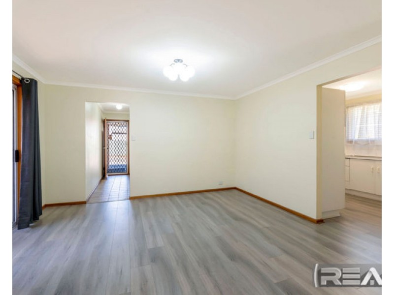 4 Sunshine Place, Blakeview SA 5114