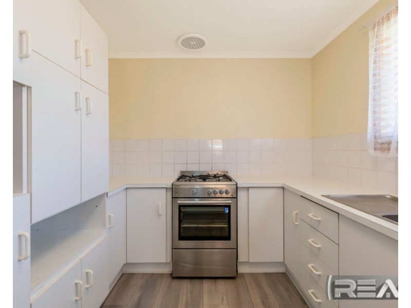 4 Sunshine Place, Blakeview SA 5114