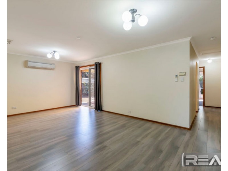 4 Sunshine Place, Blakeview SA 5114