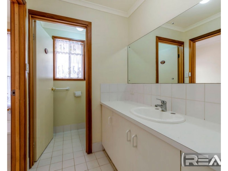 4 Sunshine Place, Blakeview SA 5114