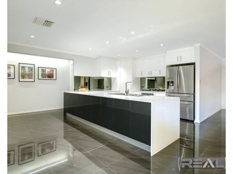 11 Mallett Avenue, Brahma Lodge SA 5109