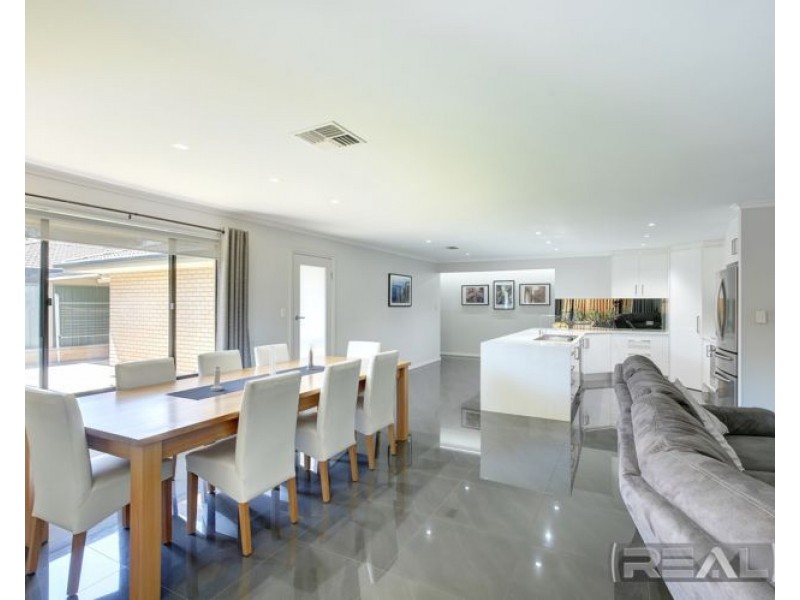 11 Mallett Avenue, Brahma Lodge SA 5109