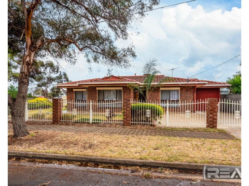 4 Jessica Street, Salisbury East SA 5109