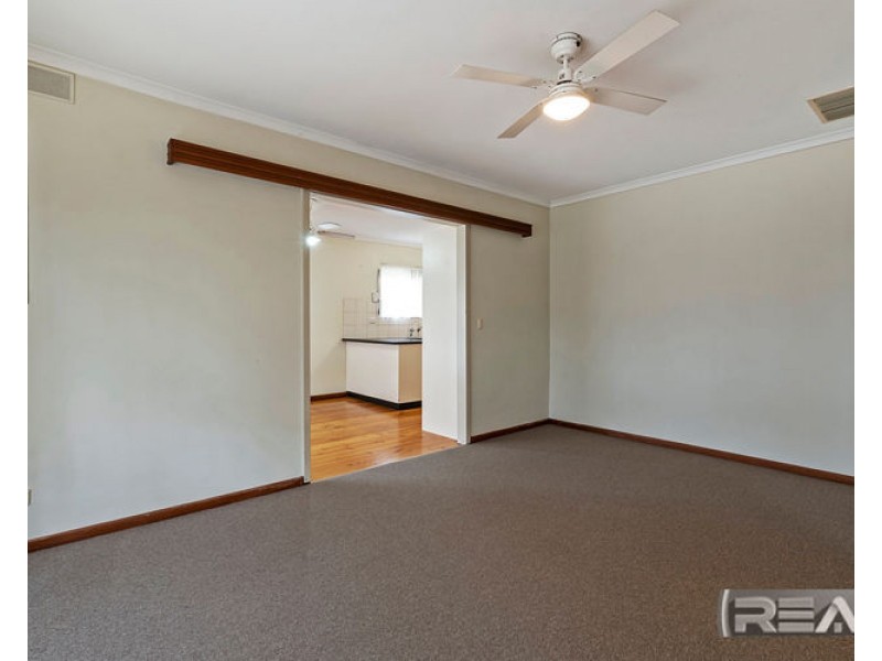 4 Jessica Street, Salisbury East SA 5109