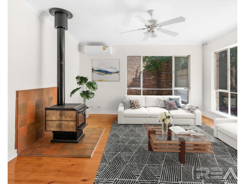 7 Sturt Road, Valley View SA 5093