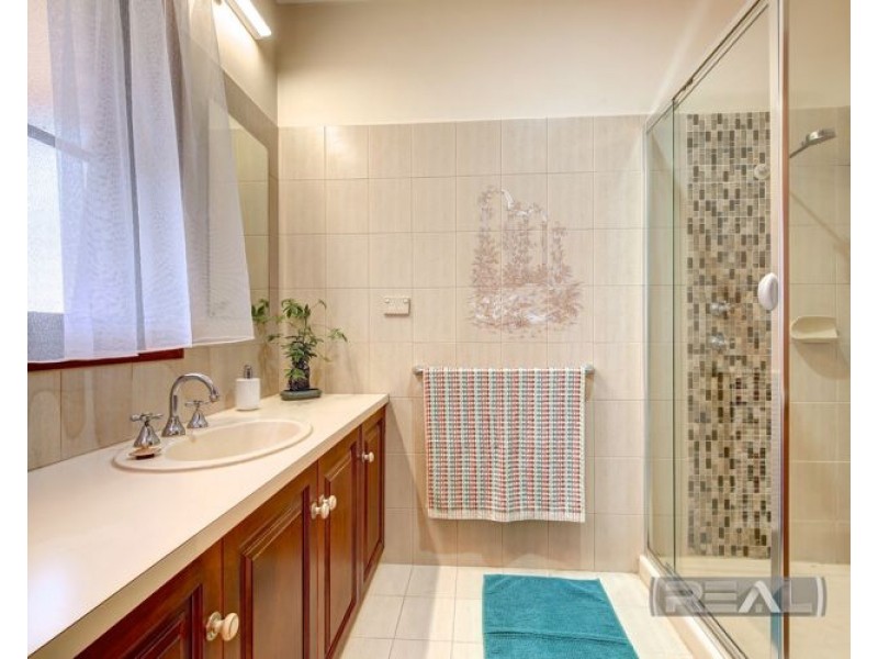 19 Hancock Road, Vista SA 5091