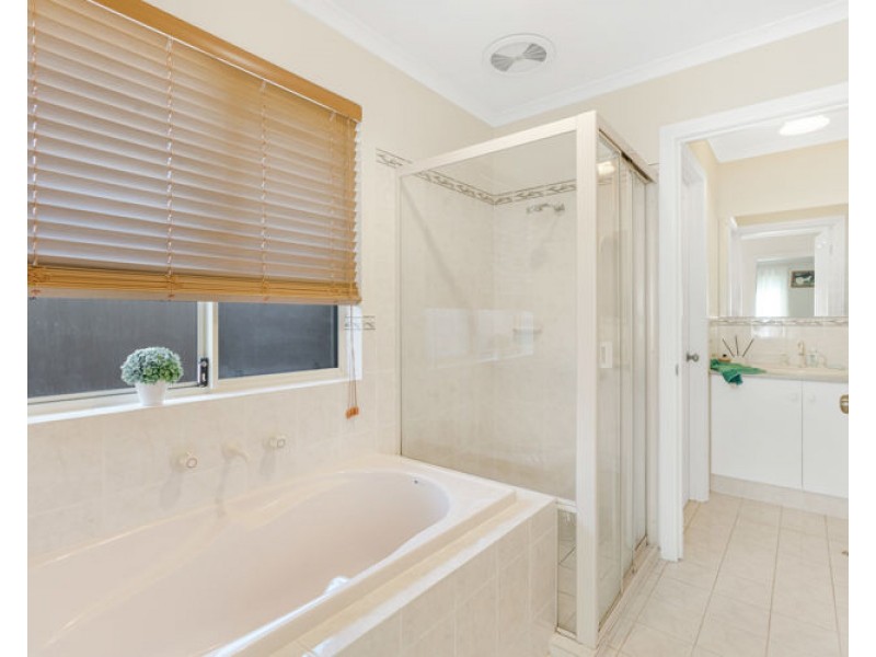 23 Arcadia Drive, Smithfield SA 5114