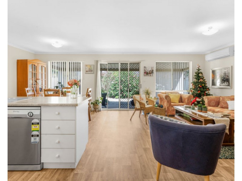 23 Arcadia Drive, Smithfield SA 5114