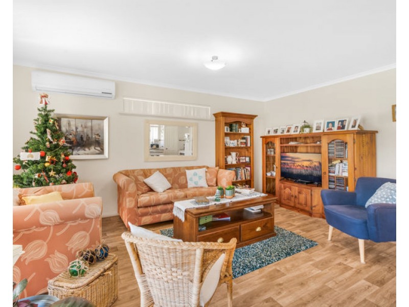 23 Arcadia Drive, Smithfield SA 5114