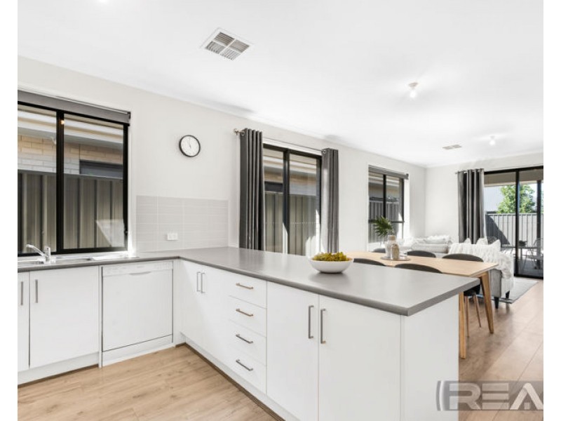 16 John Circuit, Angle Vale SA 5117
