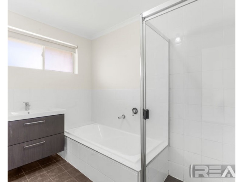 9 Kalimna Crescent, Paralowie SA 5108