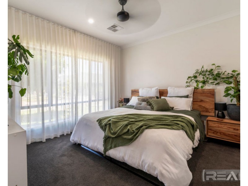 9 Calabria Court, Angle Vale SA 5117