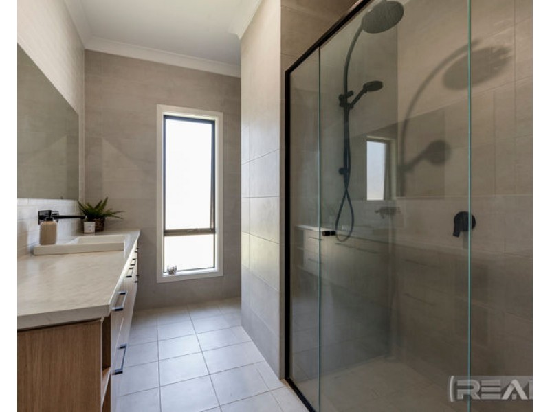 9 Calabria Court, Angle Vale SA 5117