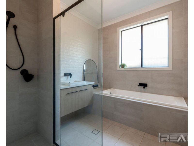 9 Calabria Court, Angle Vale SA 5117