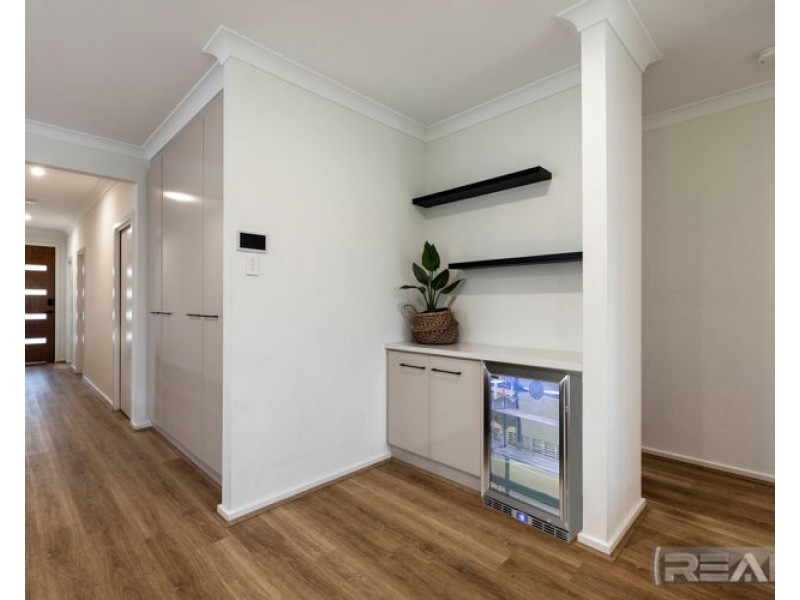 9 Calabria Court, Angle Vale SA 5117