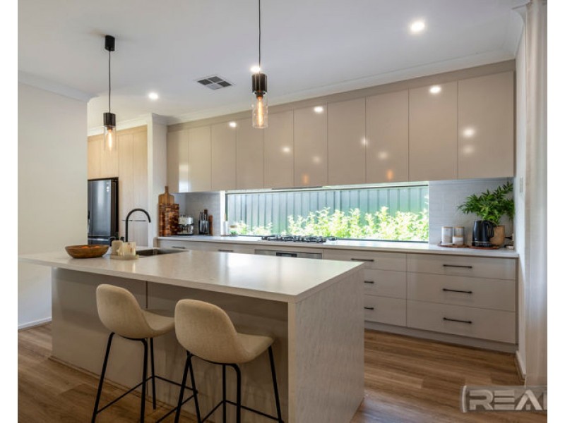 9 Calabria Court, Angle Vale SA 5117